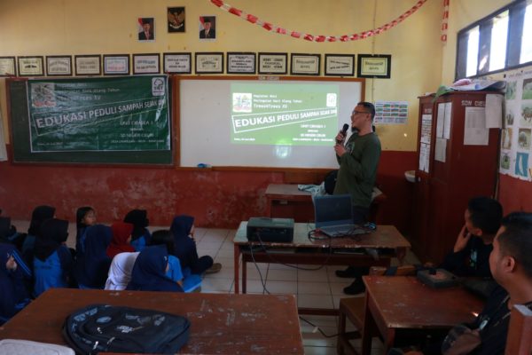 Nurturing the Next Generation: Trees4Trees School Visits